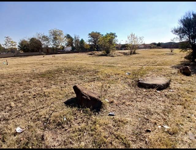 1,818M² VACANT LAND FOR SALE IN NOLDICK